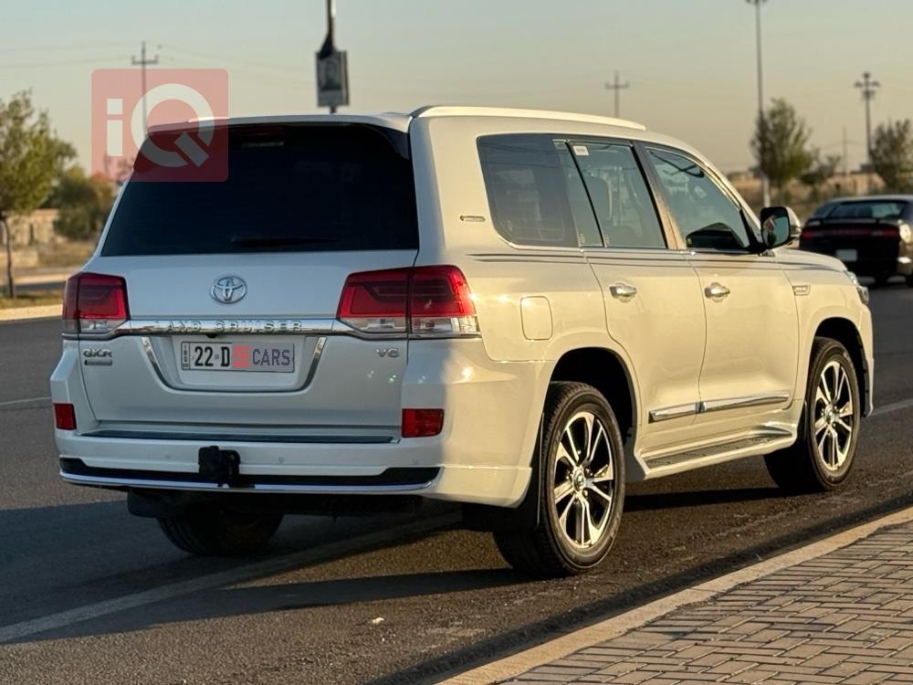تويوتا لاندكروزر